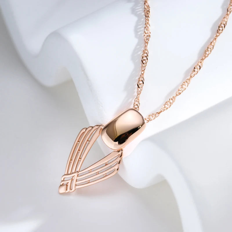 585 Rose Gold Glossy Pendant Necklace