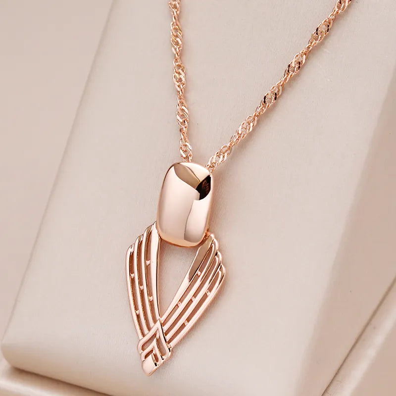 585 Rose Gold Glossy Pendant Necklace